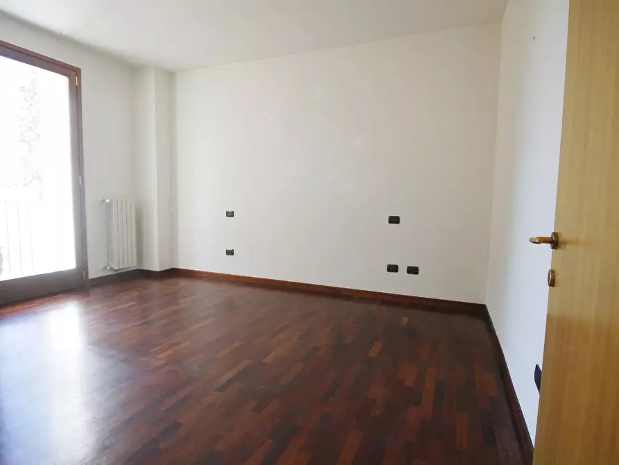 Immagine 11 di Appartamento in vendita  a Vinci