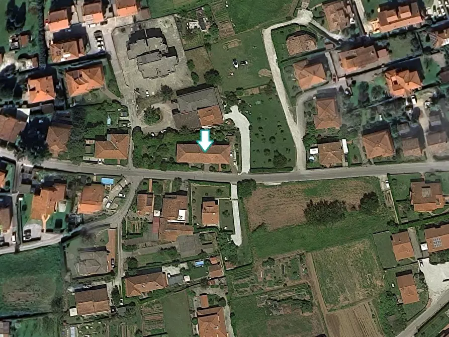 Immagine 5 di Appartamento in vendita  a Massarosa