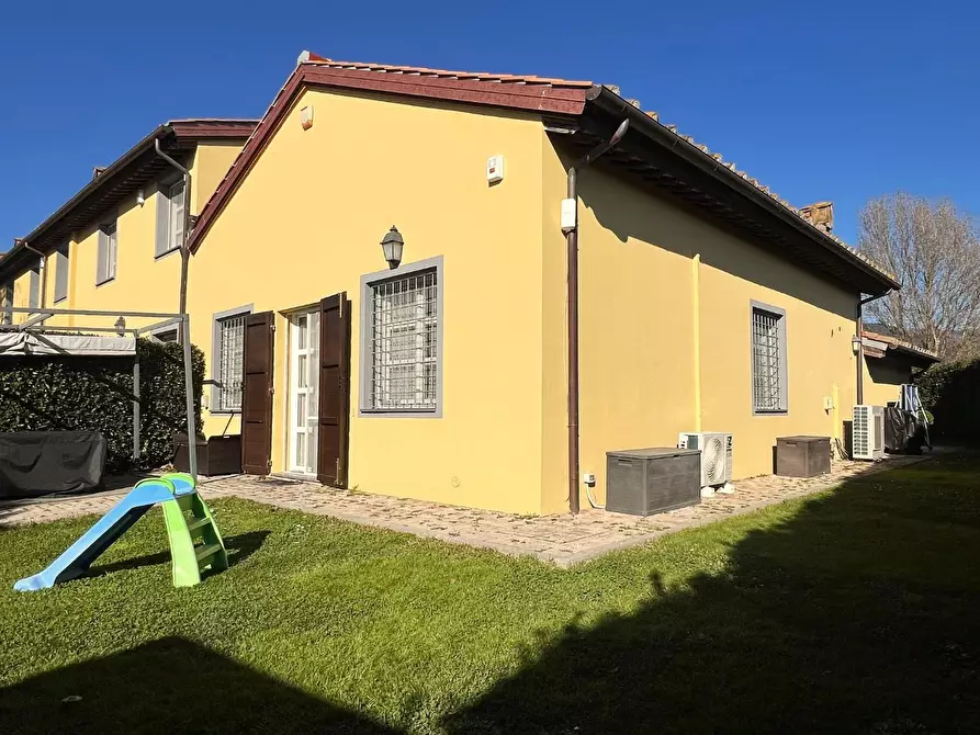 Immagine 3 di Villetta a schiera in vendita  a San Giuliano Terme