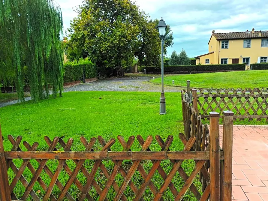 Immagine 27 di Villetta a schiera in vendita  a San Giuliano Terme