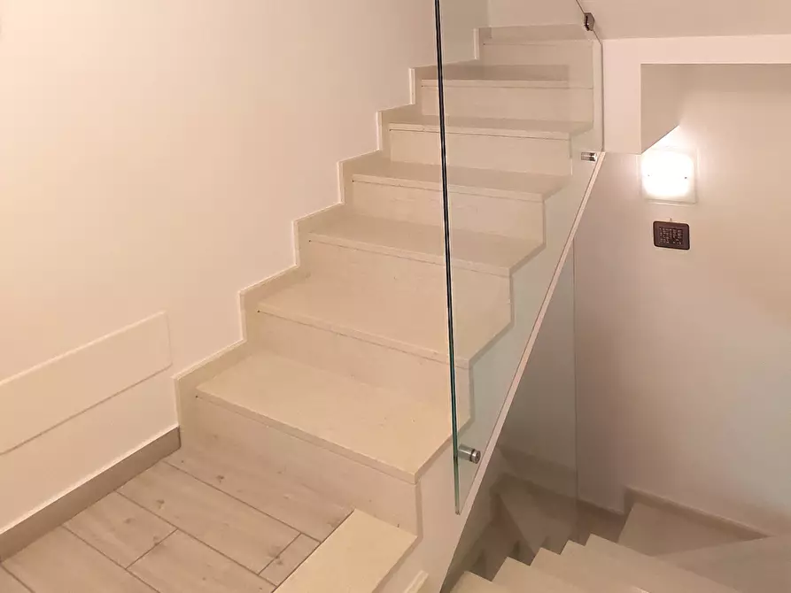 Immagine 23 di Villa in vendita  a Montignoso