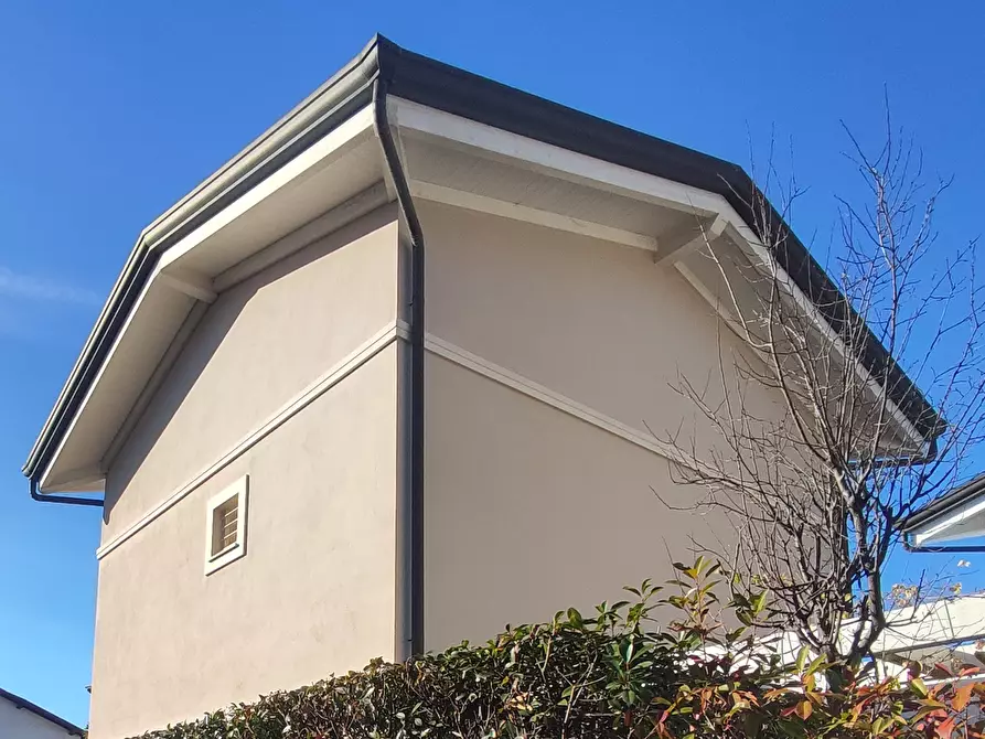 Immagine 16 di Villa in vendita  a Montignoso