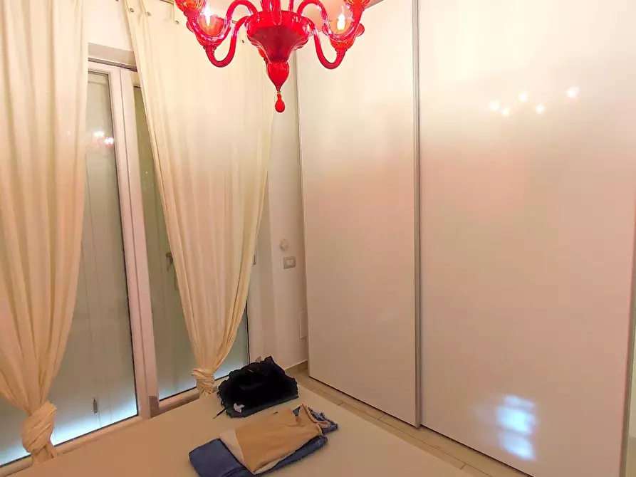 Immagine 7 di Villa in vendita  a Montignoso