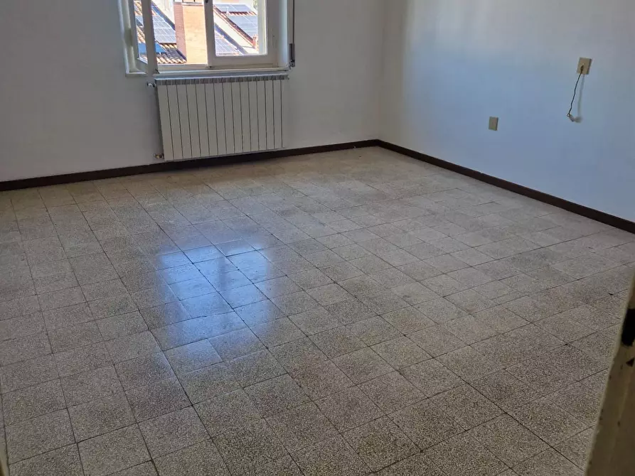 Immagine 2 di Appartamento in vendita  a San Giuliano Terme