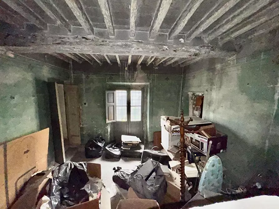 Immagine 11 di Appartamento in vendita  a Pisa