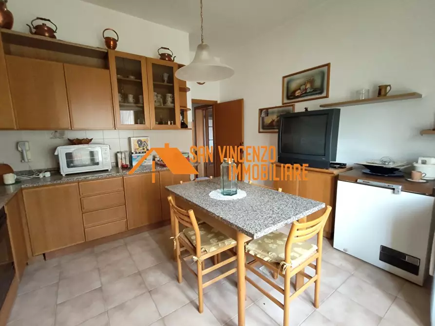 Immagine 4 di Appartamento in vendita  a Campiglia Marittima