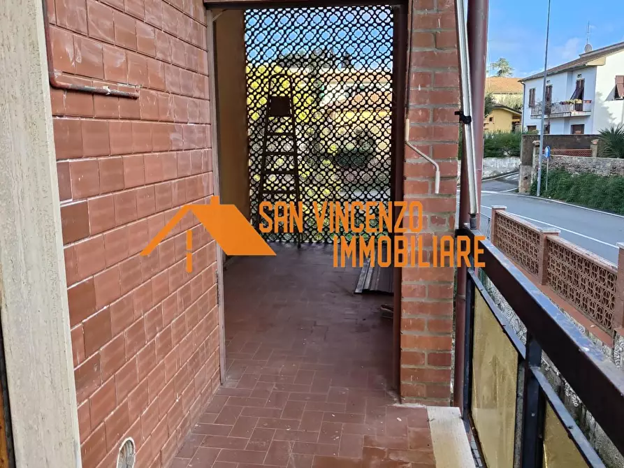 Immagine 10 di Appartamento in vendita  a Campiglia Marittima