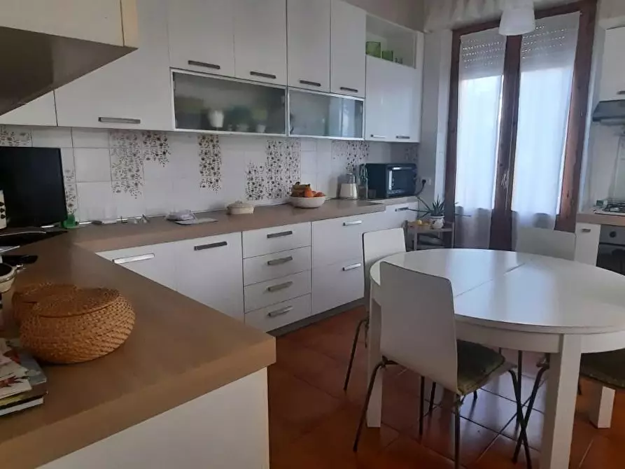 Immagine 4 di Villa in vendita  a Monteriggioni