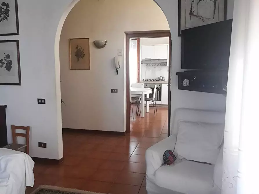Immagine 8 di Villa in vendita  a Monteriggioni