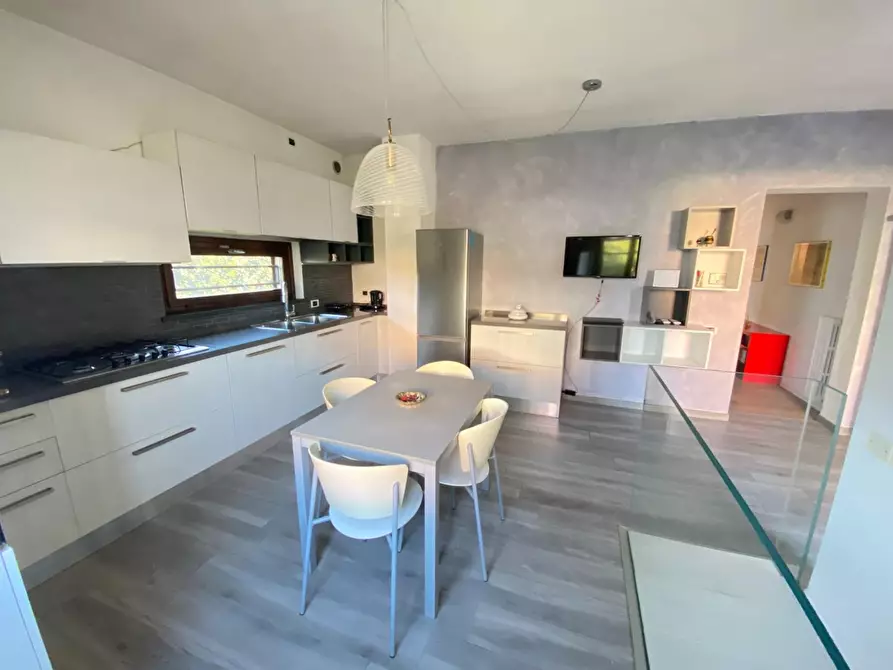 Immagine 8 di Appartamento in affitto  a San Giuliano Terme