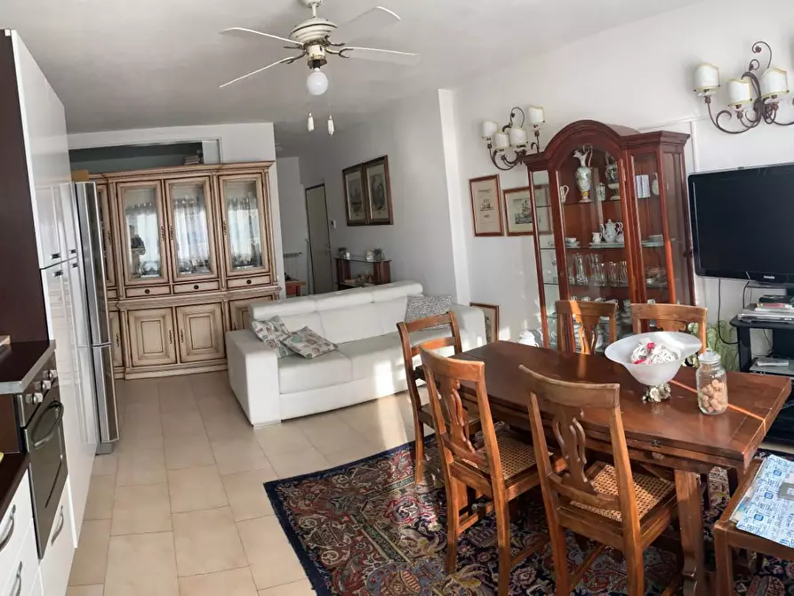 Immagine 4 di Appartamento in vendita  a Pontedera