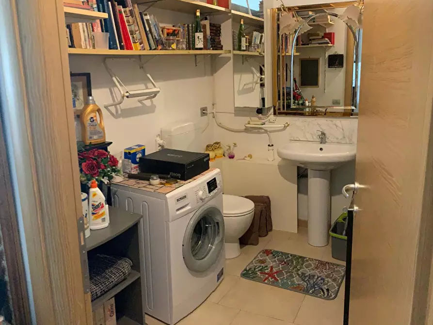 Immagine 15 di Appartamento in vendita  a Pontedera