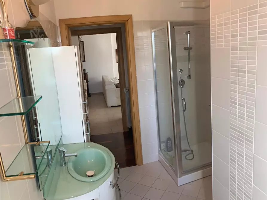 Immagine 13 di Appartamento in vendita  a Pontedera