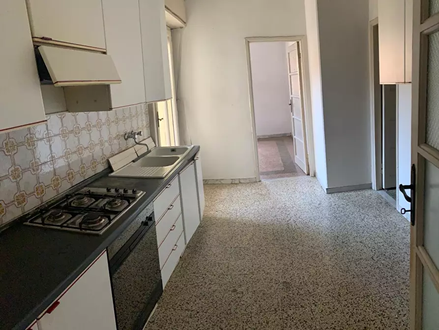 Immagine 2 di Appartamento in vendita  a Pisa