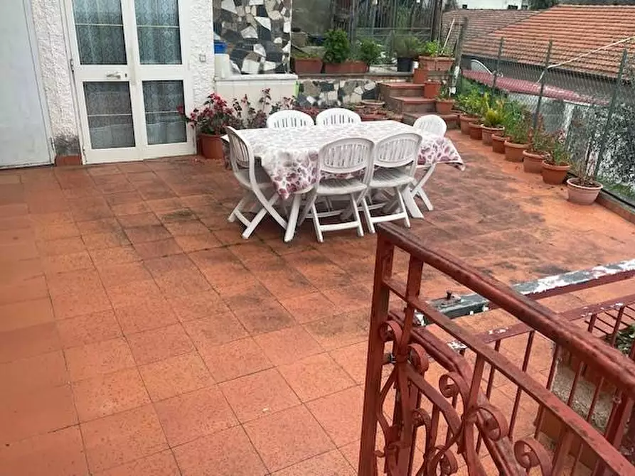 Immagine 5 di Casa bifamiliare in vendita  a Massa