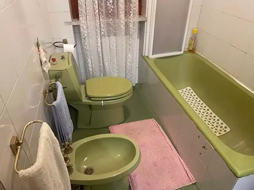 Immagine 42 di Casa bifamiliare in vendita  a Massa