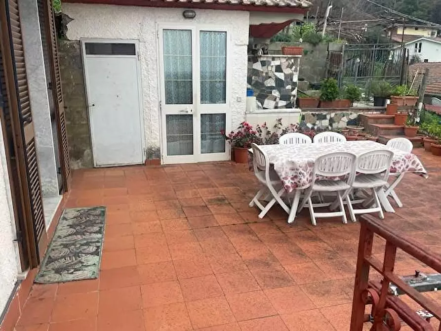 Immagine 4 di Casa bifamiliare in vendita  a Massa