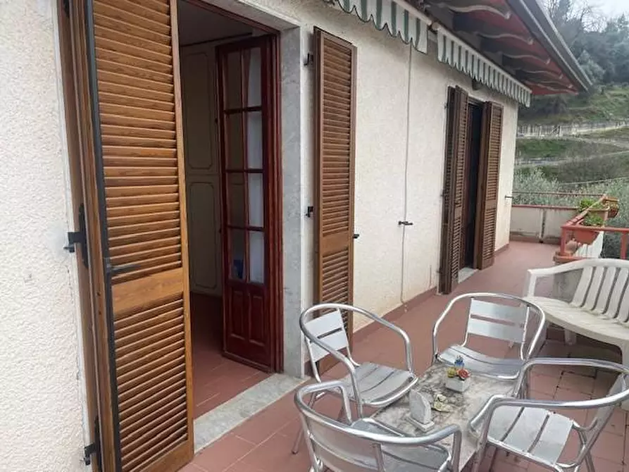 Immagine 29 di Casa bifamiliare in vendita  a Massa