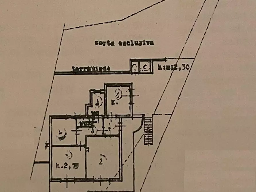 Immagine 45 di Casa bifamiliare in vendita  a Massa