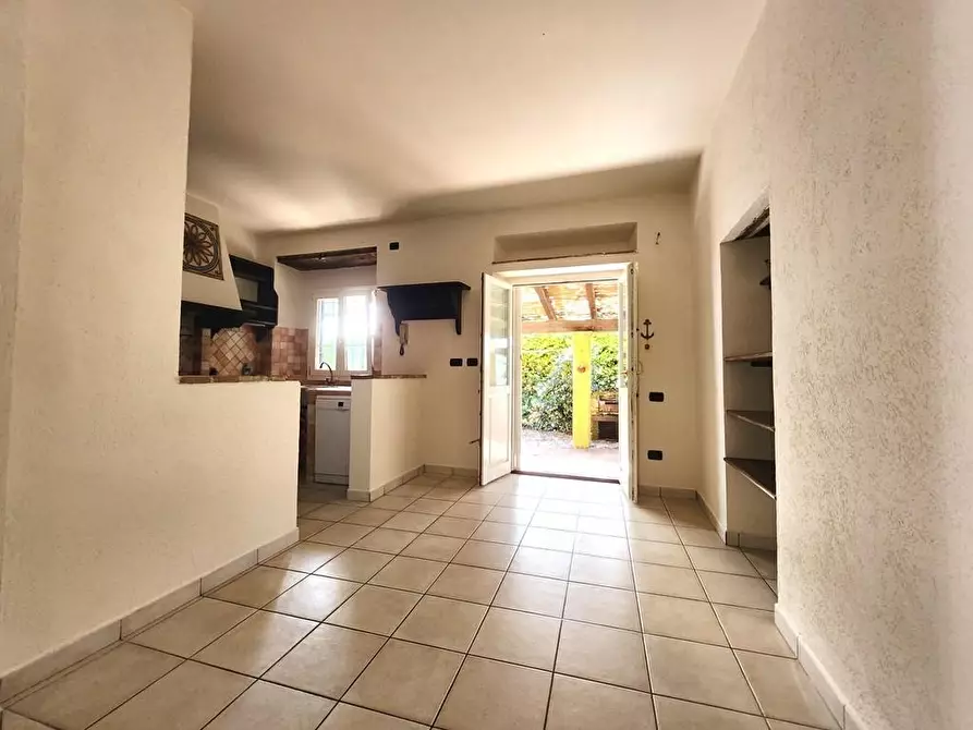 Immagine 26 di Porzione di casa in vendita  a Lucca