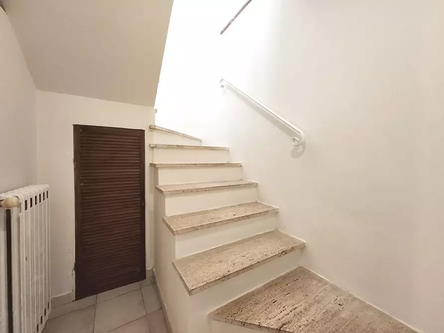 Immagine 33 di Porzione di casa in vendita  a Lucca