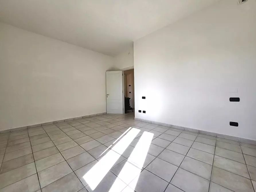 Immagine 39 di Porzione di casa in vendita  a Lucca