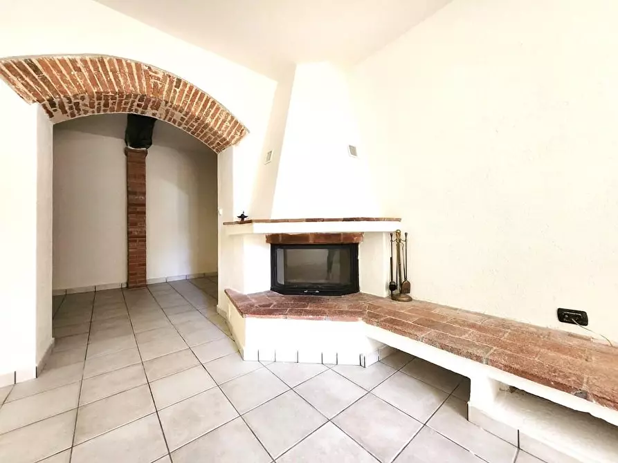 Immagine 22 di Porzione di casa in vendita  a Lucca