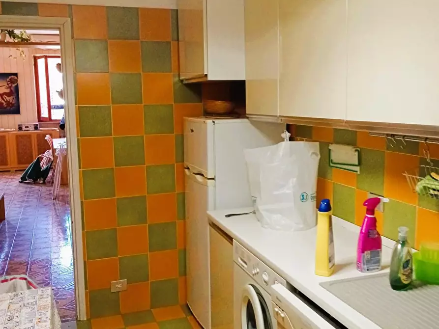 Immagine 11 di Appartamento in vendita  a Lerici