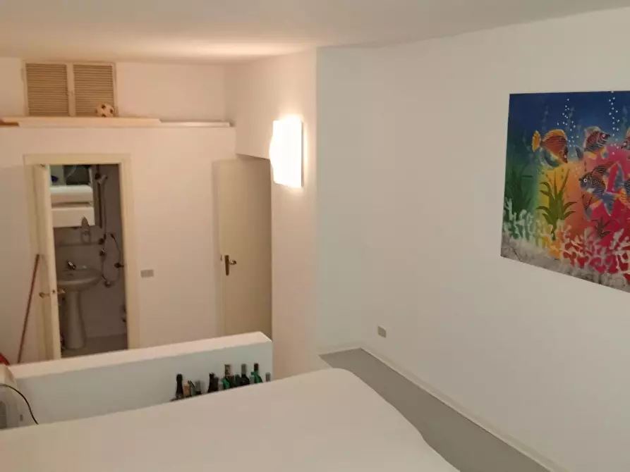 Immagine 15 di Appartamento in vendita  a Lerici