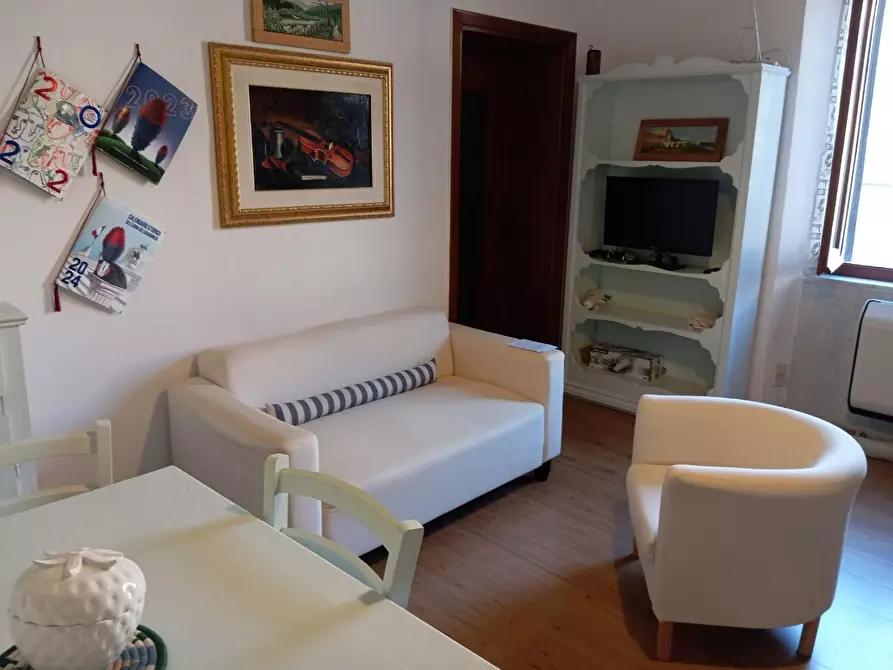 Immagine 5 di Appartamento in vendita  a Carrara