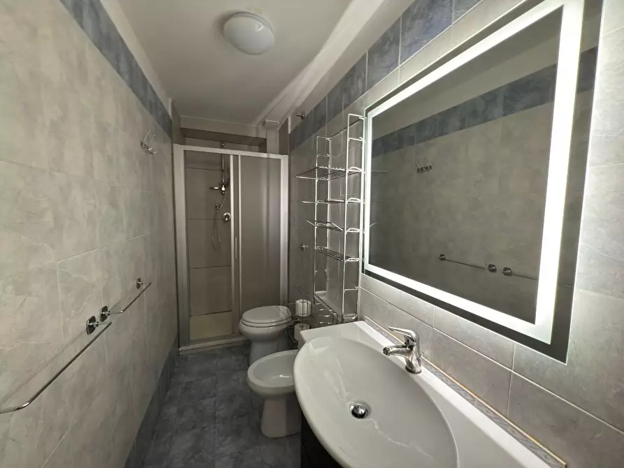 Immagine 11 di Appartamento in vendita  a Colle Di Val D'elsa