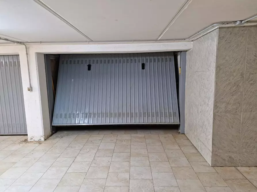 Immagine 28 di Appartamento in vendita  a Campiglia Marittima