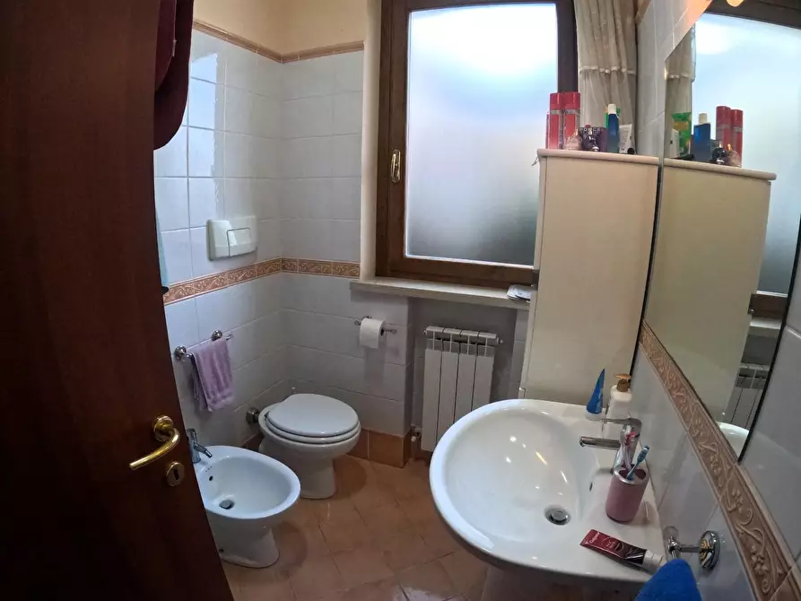 Immagine 7 di Appartamento in vendita  a Casole D'elsa