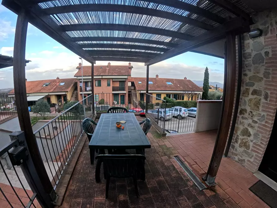 Immagine 1 di Appartamento in vendita  a Casole D'elsa