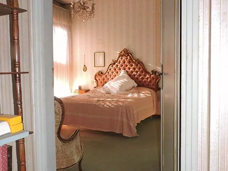 Immagine 22 di Casa bifamiliare in vendita  a San Giuliano Terme