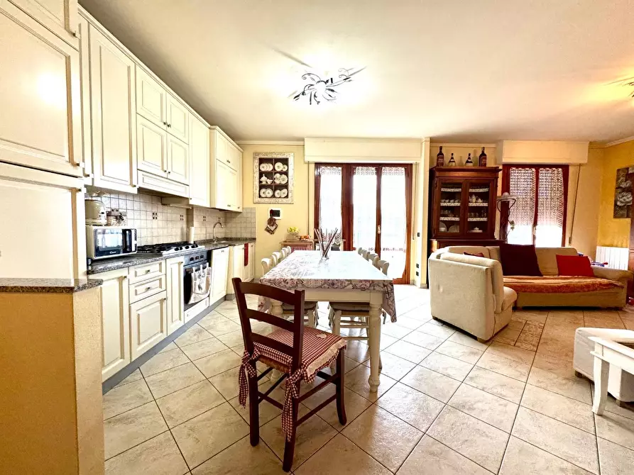 Immagine 17 di Appartamento in vendita  a Vinci