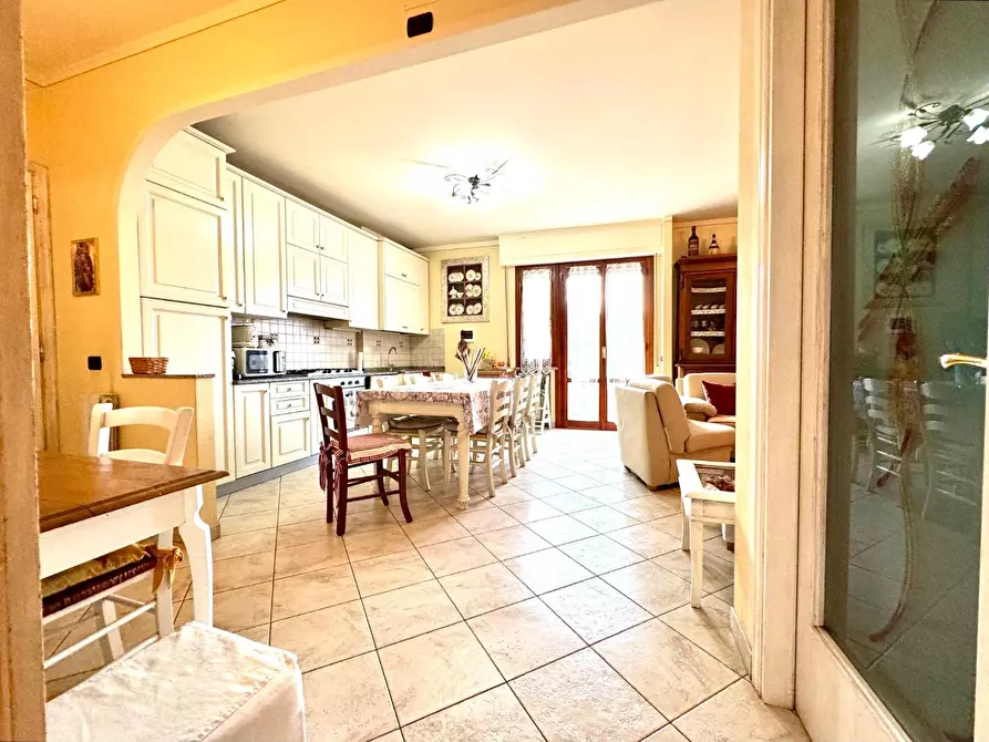 Immagine 15 di Appartamento in vendita  a Vinci