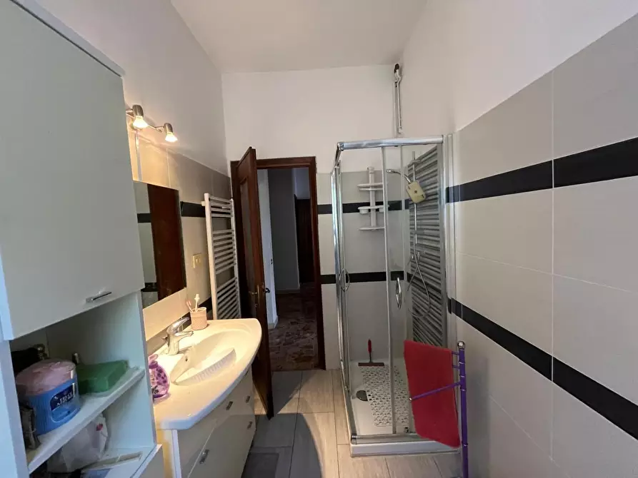 Immagine 8 di Appartamento in vendita  a Lerici