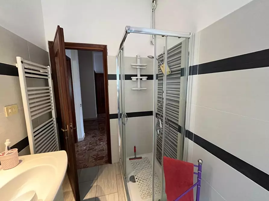 Immagine 9 di Appartamento in vendita  a Lerici