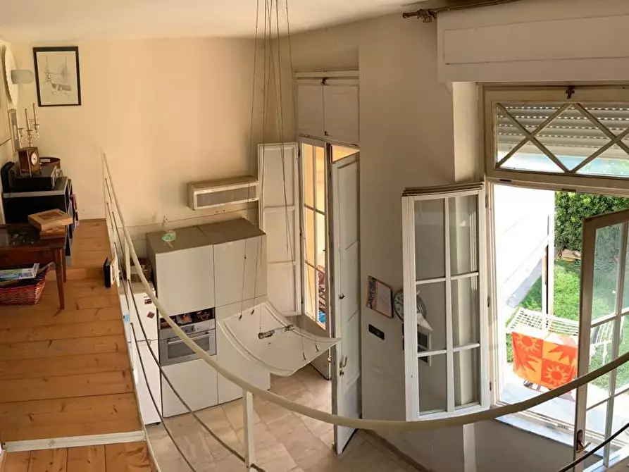 Immagine 11 di Appartamento in vendita  a Pisa