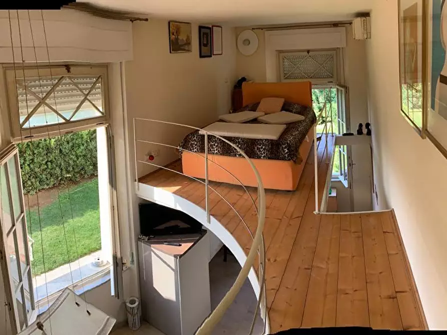 Immagine 10 di Appartamento in vendita  a Pisa