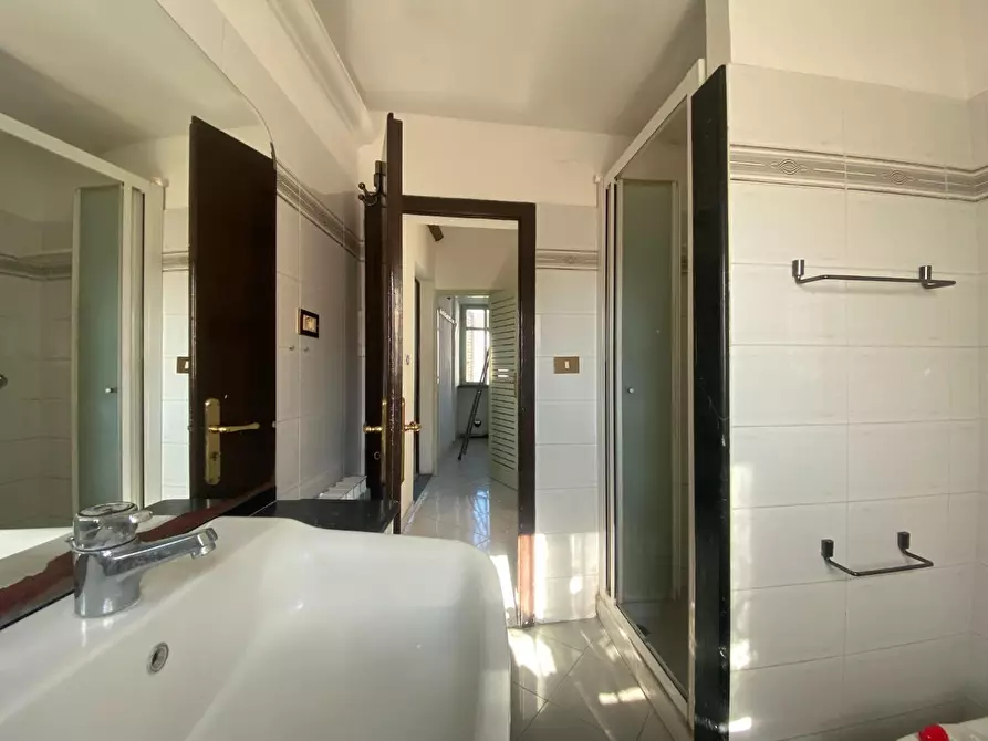 Immagine 13 di Appartamento in vendita  a Santa Maria A Monte