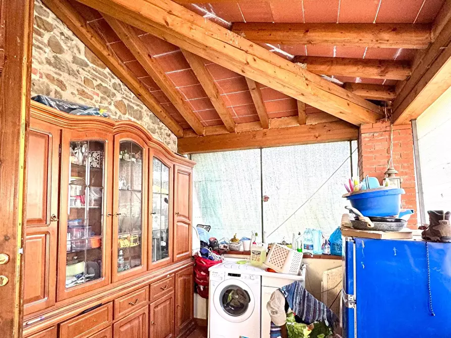 Immagine 25 di Rustico / casale in vendita  a Capraia E Limite