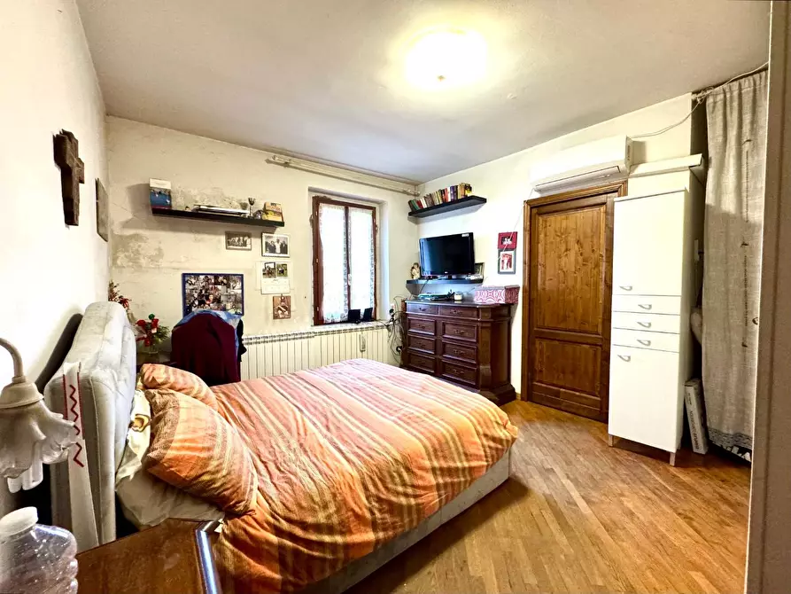 Immagine 20 di Rustico / casale in vendita  a Capraia E Limite