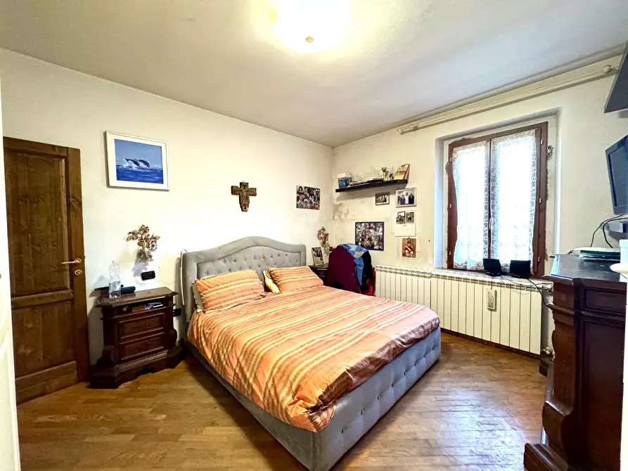 Immagine 22 di Rustico / casale in vendita  a Capraia E Limite