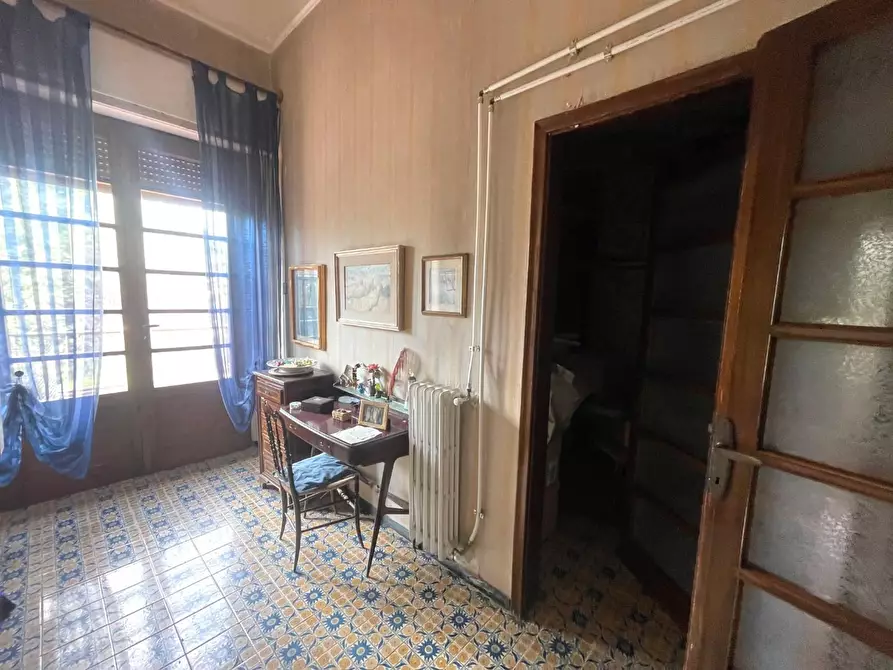 Immagine 67 di Villa in vendita  a Livorno