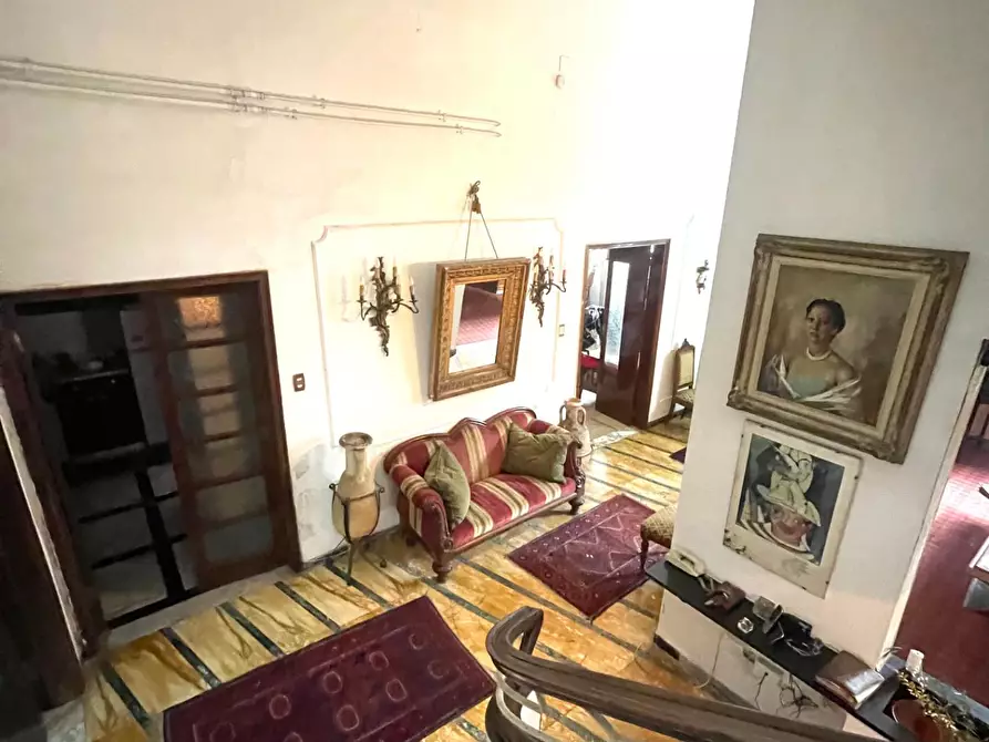 Immagine 43 di Villa in vendita  a Livorno