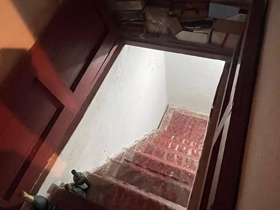 Immagine 40 di Villa in vendita  a Livorno