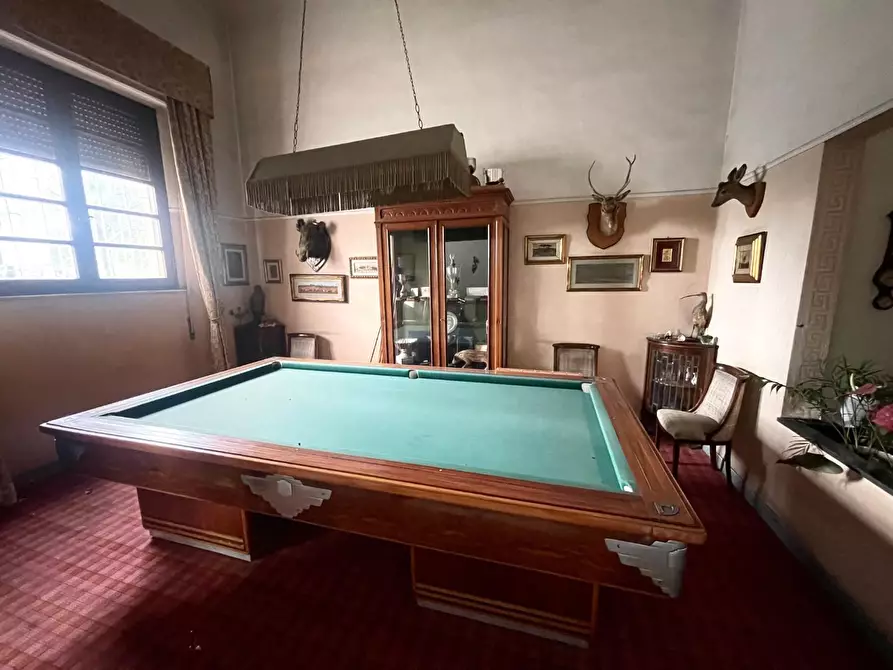 Immagine 3 di Villa in vendita  a Livorno