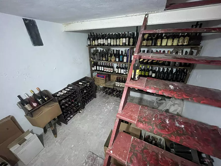 Immagine 41 di Villa in vendita  a Livorno